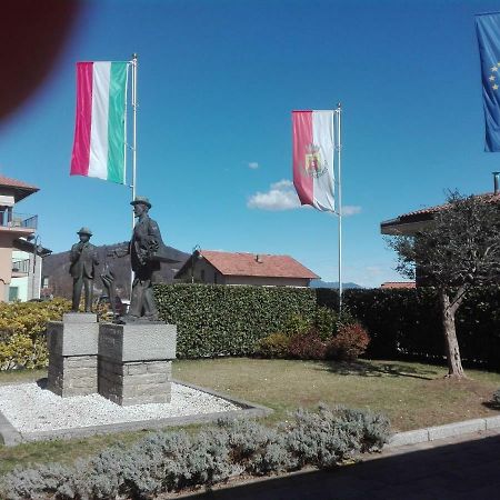La Casa Di Nuvola Apartment Massino Visconti Bagian luar foto