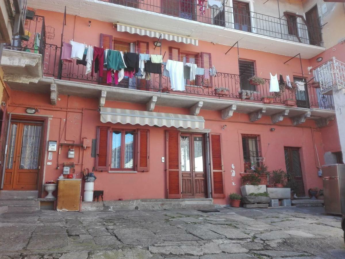 La Casa Di Nuvola Apartment Massino Visconti Bagian luar foto